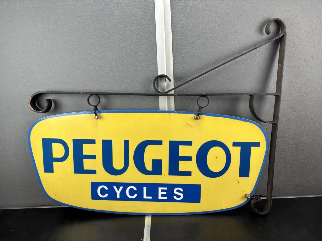 24-003  Peugeot emaille reclame bord dubbelzijdig incl steun