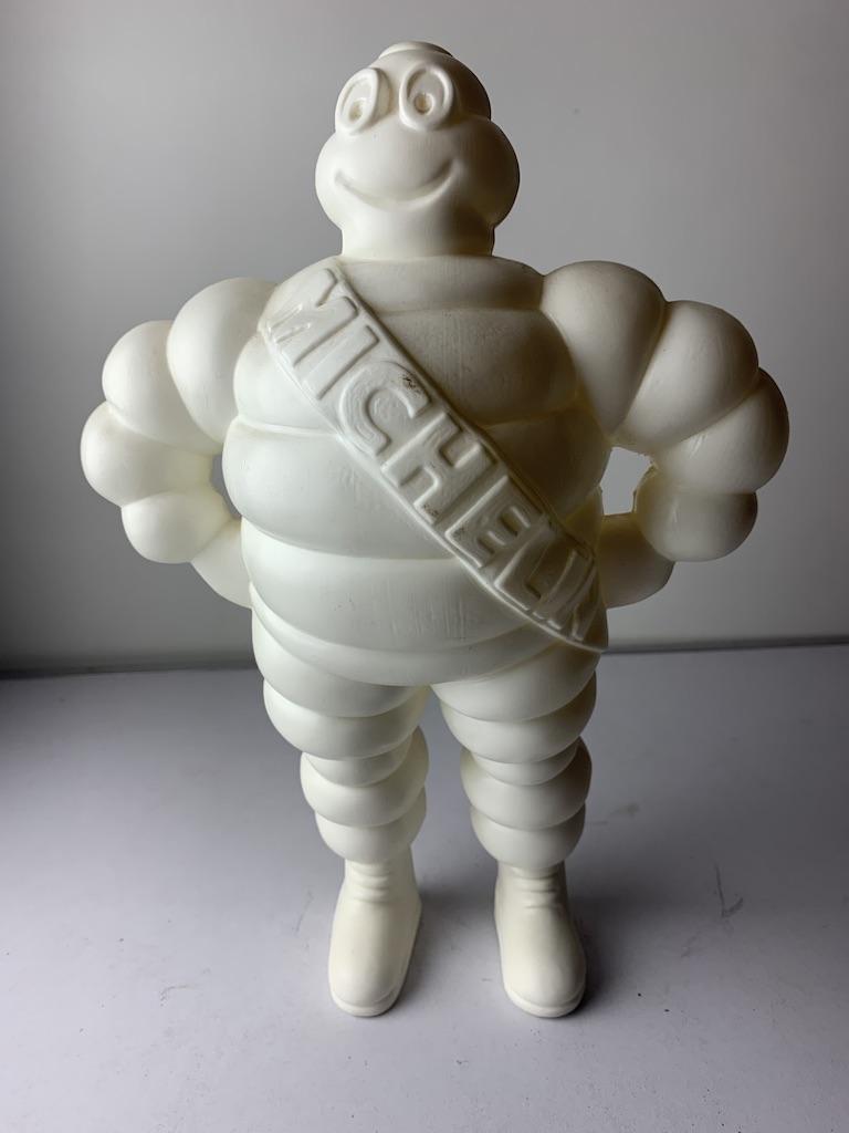 Bib-025  Michelin, standing Bibendum 31 cm