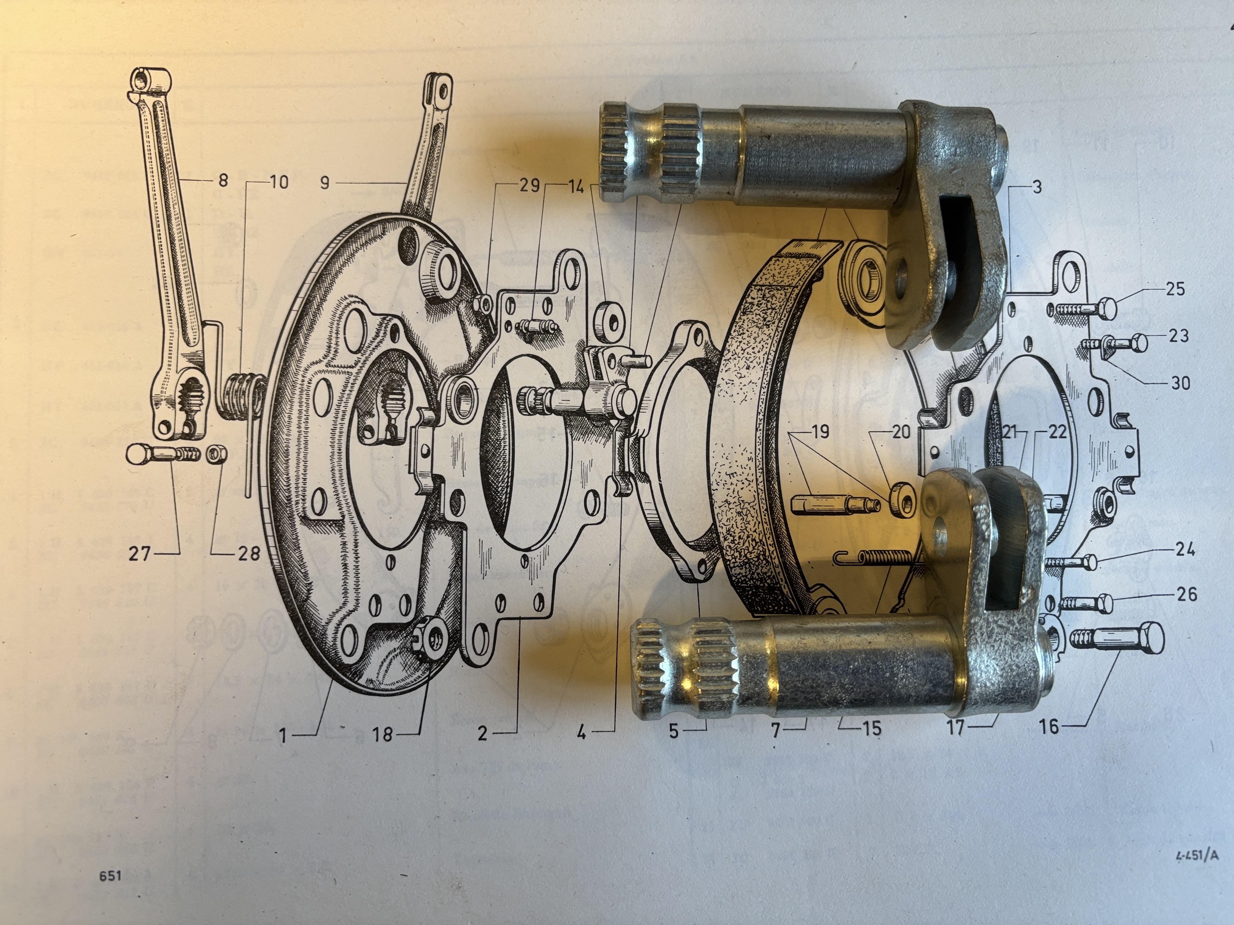 HY4547-7a  Handremhevel set links en rechts , Citroen HY, gebruikt