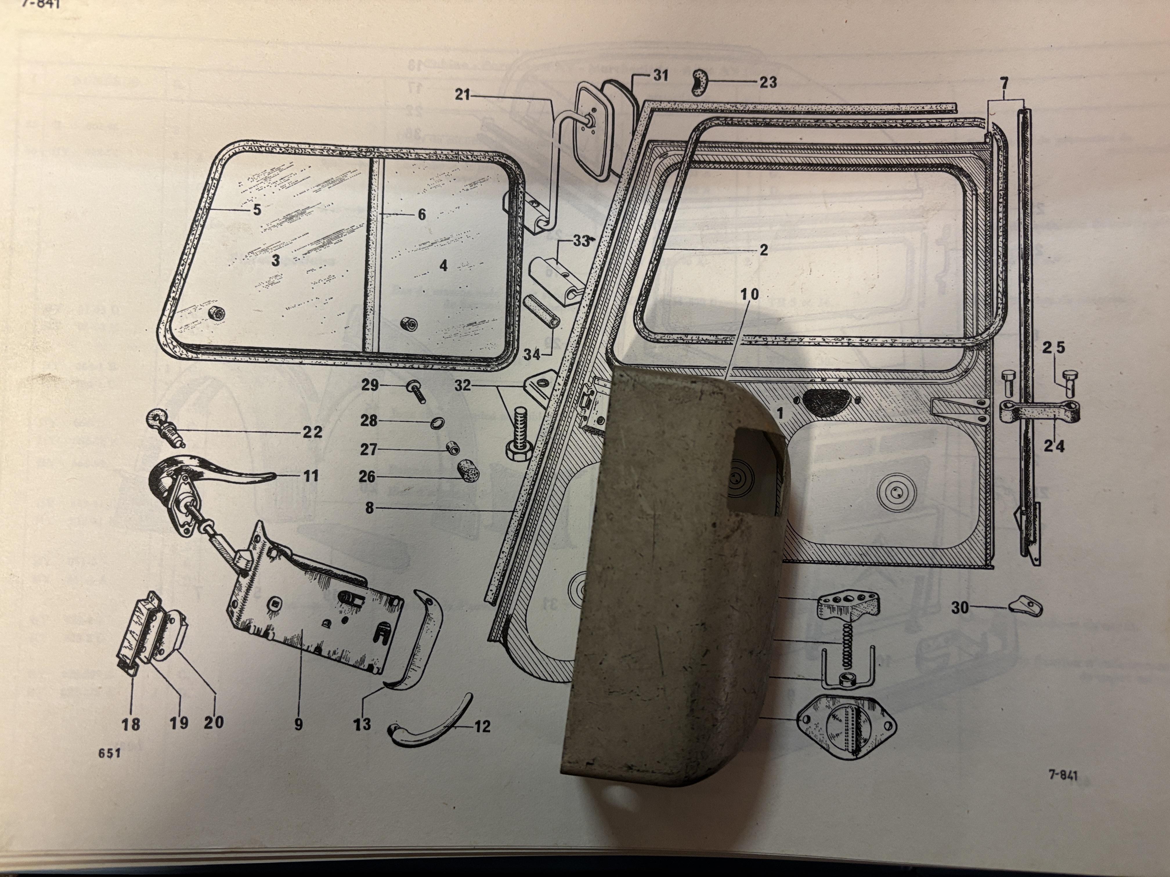 HY86180  Couverture, serrure de porte gauche, Citroen HY