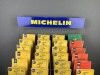 24-025  Michelin-Display für Michelin-Kartenführer mit 36 Karten