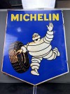 24-048  XXL Michelin emaille reclamebord met Bibendum 111 x 96 cm